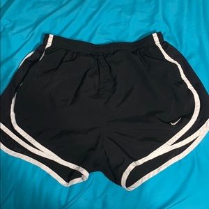 black nike tempo running shorts